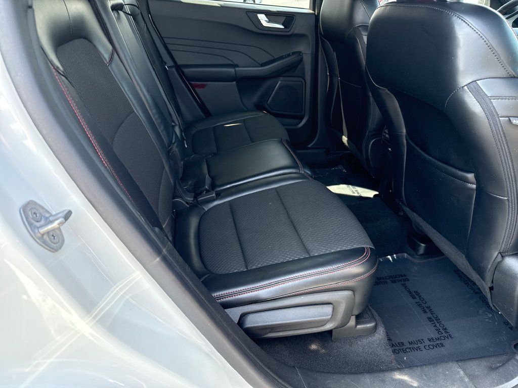 Used 2023 Ford Escape ST-Line w/ Tech Pack #1 AWD/4WD image 22