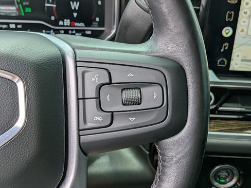 Used 2022 GMC Sierra 1500 SLE AWD/4WD image 25