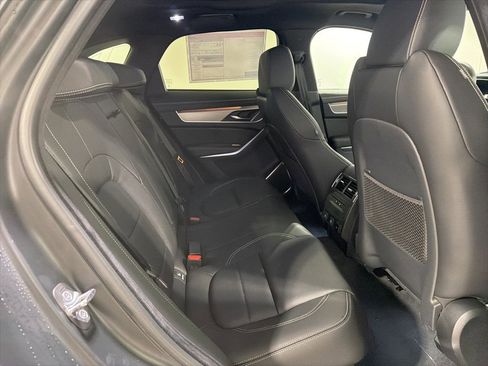 New 2026 Jaguar F-PACE R-Dynamic S image 28
