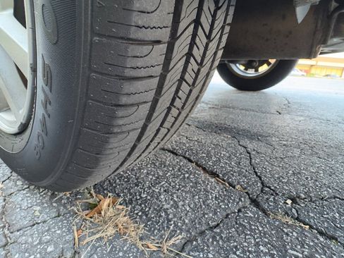 Used 2017 Chevrolet Sonic LT image 34