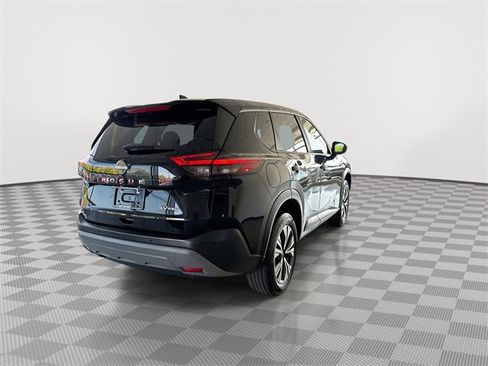 Used 2023 Nissan Rogue SV image 11