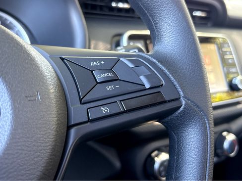 Used 2025 Nissan Kicks Play S image 14