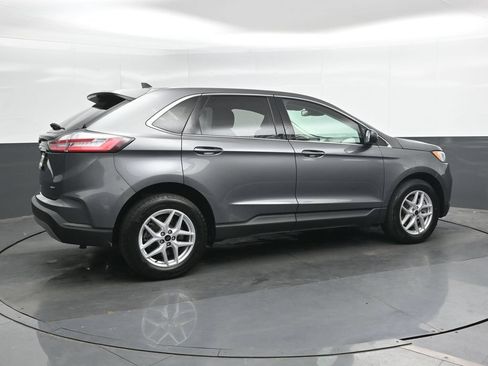 Used 2024 Ford Edge SEL AWD/4WD image 2