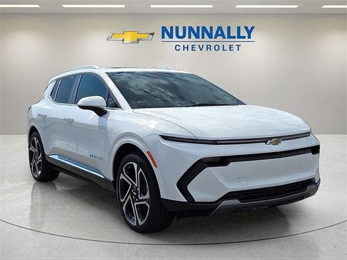 New 2026 Chevrolet Equinox EV LT image 7