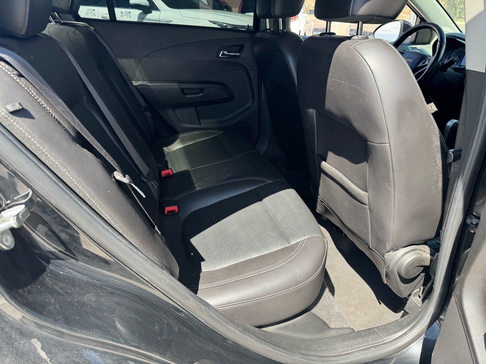 Used 2018 Chevrolet Cruze LT w/ Convenience Package FWD image 29