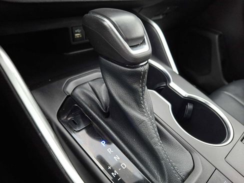 Used 2023 Toyota Highlander XLE image 12