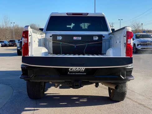 Used 2025 Chevrolet Silverado 2500 Custom w/ Custom Value Package image 6