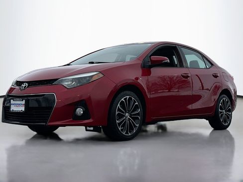 Used 2015 Toyota Corolla S Premium image 11