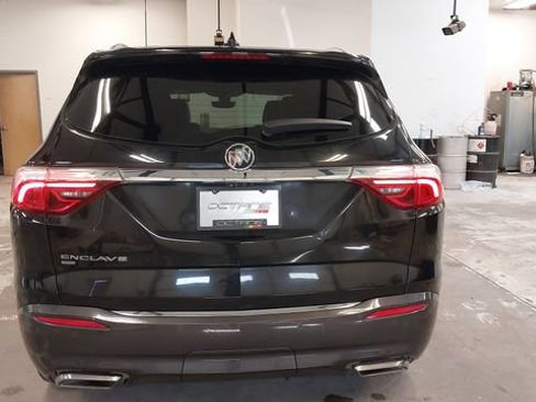 Used 2024 Buick Enclave Premium AWD/4WD image 44
