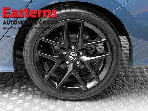 Used 2025 Honda Civic Sport image 8