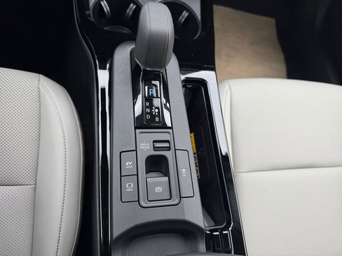 New 2025 Toyota Prius XLE image 31