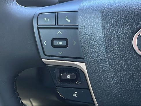 Used 2026 Toyota Crown AWD/4WD image 18