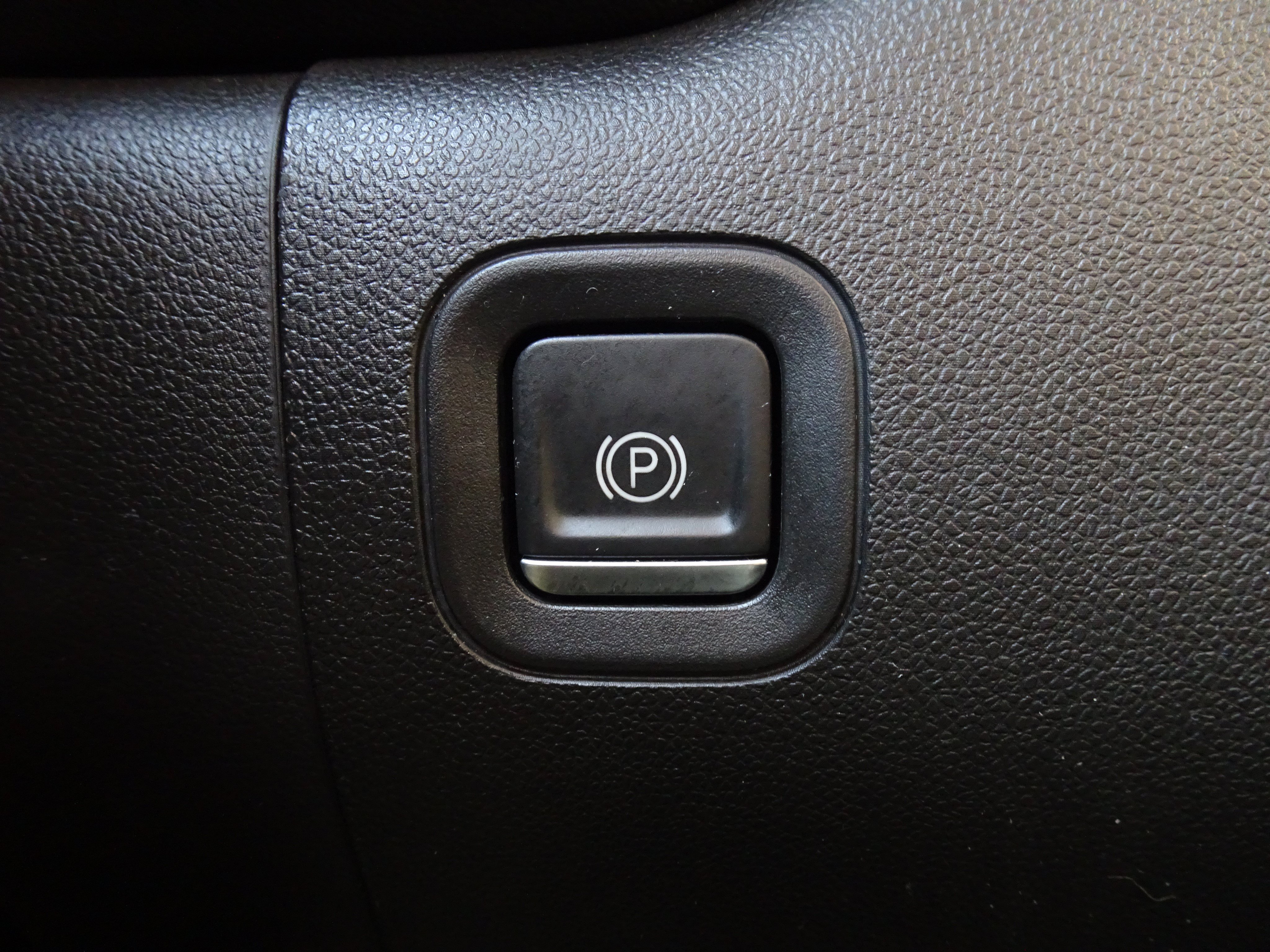 Used 2022 Chevrolet Silverado 2500 High Country w/ LPO, Dark Essentials Package AWD/4WD image 28