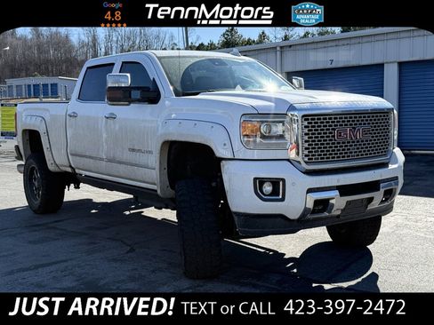 Used 2016 GMC Sierra 2500 Denali w/ Duramax Plus Package image 3