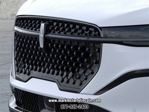 New 2026 Lincoln Nautilus Reserve image 17