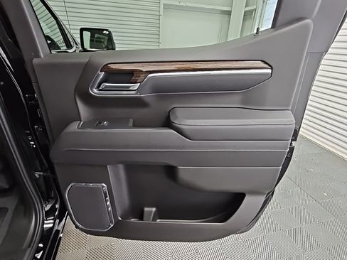 New 2026 GMC Sierra 1500 SLE w/ Preferred Package image 34