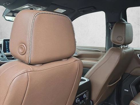 Used 2023 Chevrolet Tahoe High Country image 15