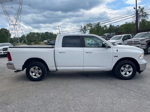 Used 2021 RAM 1500 Classic SLT w/ Trailer Tow Group AWD/4WD image 9