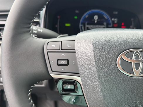 New 2026 Toyota Camry SE FWD image 21