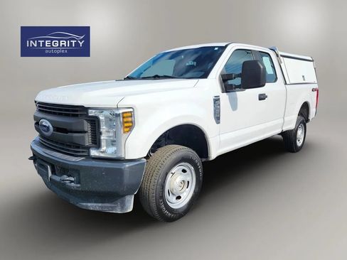 Used 2019 Ford F250 XL AWD/4WD image 1