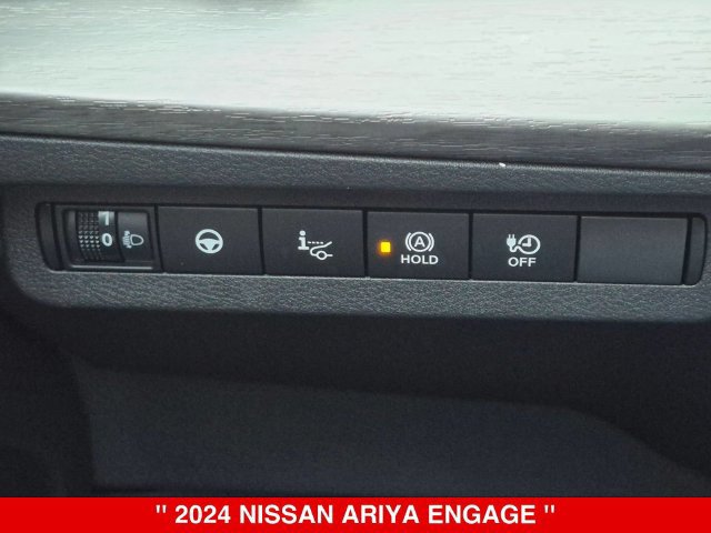 Used 2024 Nissan Ariya AWD image 19