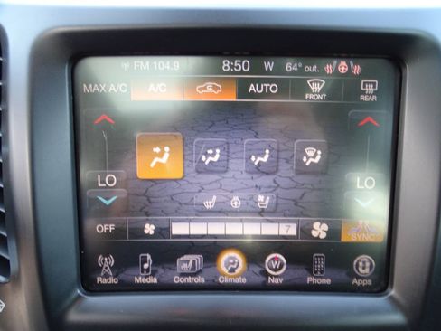 Used 2015 Jeep Cherokee 4WD Limited w/ Luxury Group w/ Luxury Group image 29