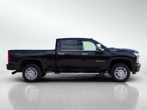 Used 2023 Chevrolet Silverado 3500 High Country w/ Z71 Off-Road Package image 6