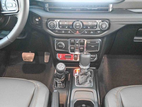 New 2026 Jeep Gladiator Mojave image 20