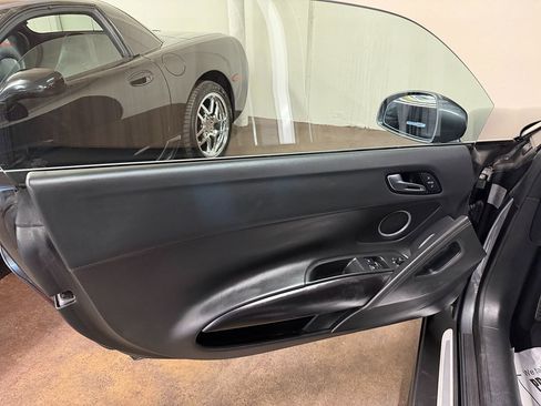 Used 2011 Audi R8 V10 image 13