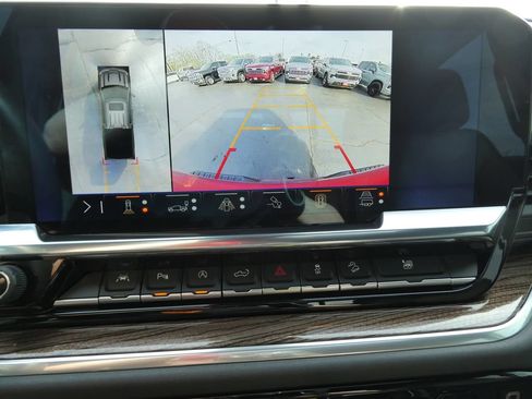Certified 2025 Chevrolet Silverado 1500 RST AWD/4WD image 33