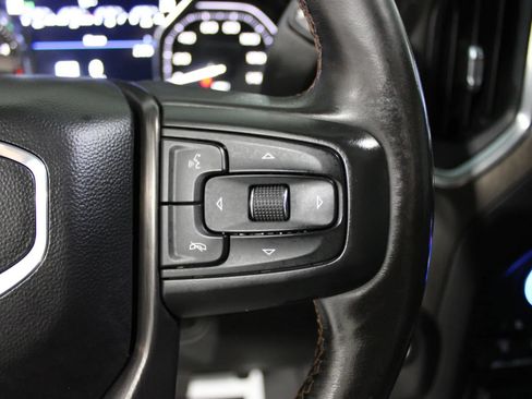 Used 2022 GMC Sierra 2500 AT4 w/ AT4 Premium Plus Package AWD/4WD image 8
