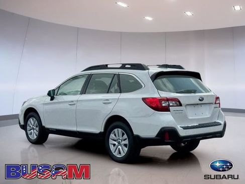 Used 2018 Subaru Outback 2.5i Premium image 6