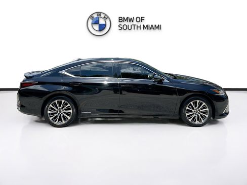 Used 2020 Lexus ES 300h w/ Premium Package FWD image 8