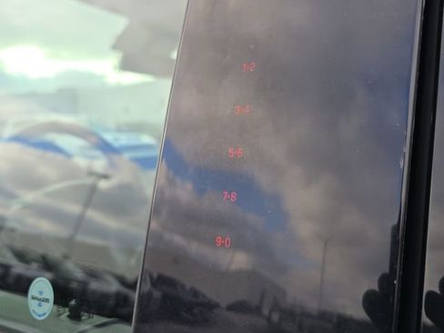 Used 2019 Ford Expedition Max XLT image 7