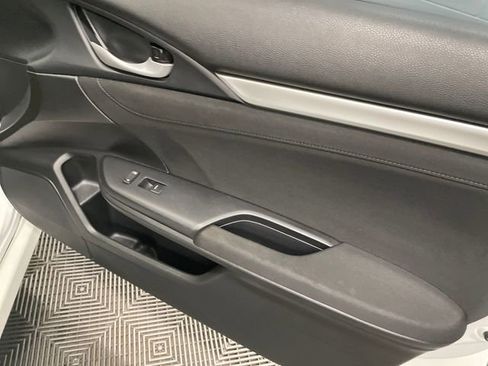 Used 2018 Honda Civic EX image 26
