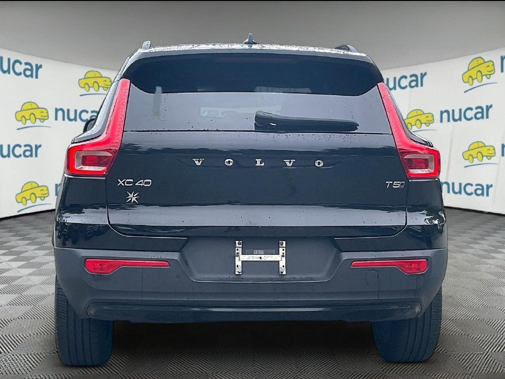 Used 2021 Volvo XC40 T5 R-Design w/ Climate Package AWD/4WD image 5