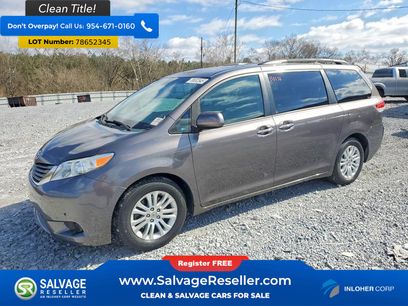 Used 2013 Toyota Sienna XLE w/ Premium Pkg