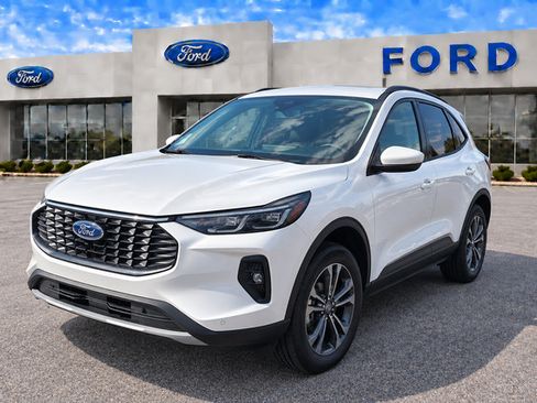 Certified 2024 Ford Escape Platinum AWD/4WD image 1