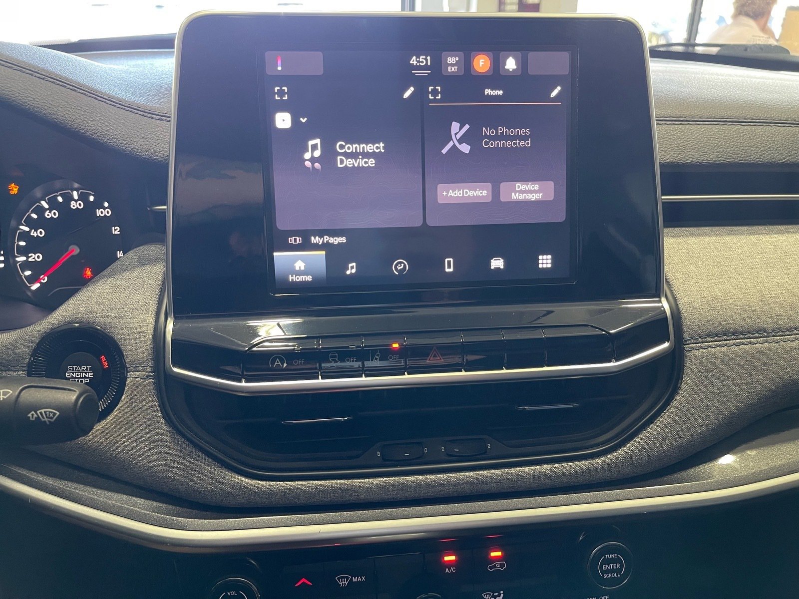 Used 2022 Jeep Compass Latitude FWD image 48