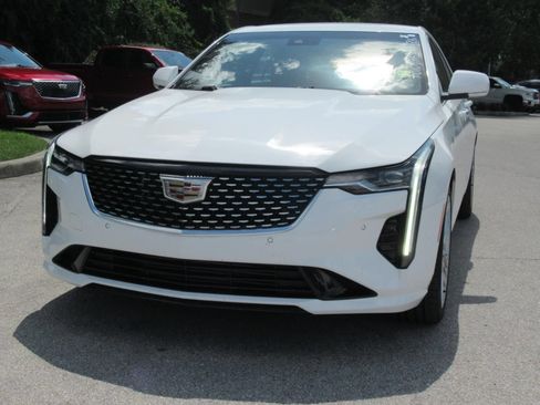 Used 2026 Cadillac CT4 Premium Luxury RWD image 3