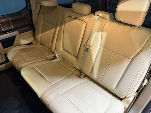 Used 2018 Ford F150 Lariat w/ Equipment Group 502A Luxury image 43