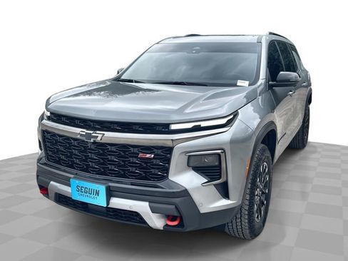 Used 2025 Chevrolet Traverse Z71 w/ Enhanced Driving Package image 1