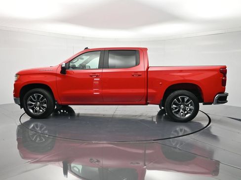 Used 2022 Chevrolet Silverado 1500 LT AWD/4WD image 8