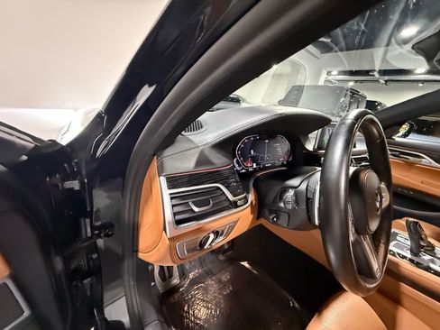 Used 2022 BMW 740i xDrive w/ M Sport Package AWD/4WD image 26