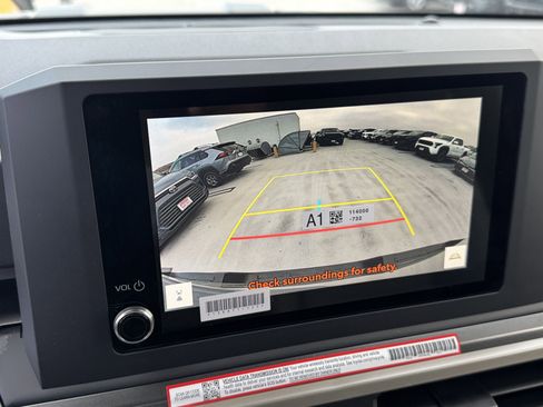 New 2025 Toyota Tacoma TRD Sport image 6