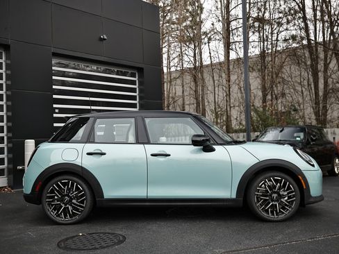 New 2026 MINI Cooper S image 4