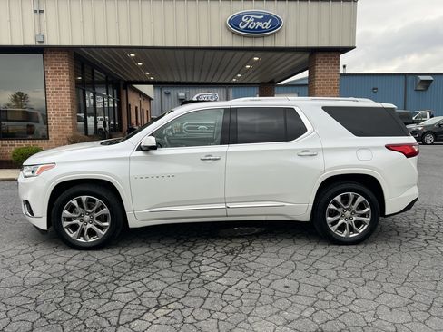 Used 2019 Chevrolet Traverse Premier AWD/4WD image 1