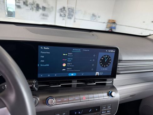 Used 2025 Hyundai Kona SEL image 21