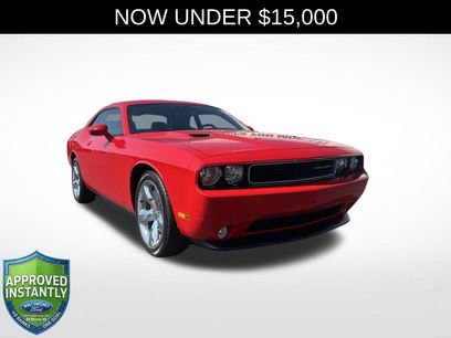 Used 2014 Dodge Challenger SXT Plus