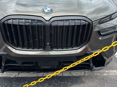 Used 2025 BMW X7 xDrive40i w/ M Sport Package AWD/4WD image 10